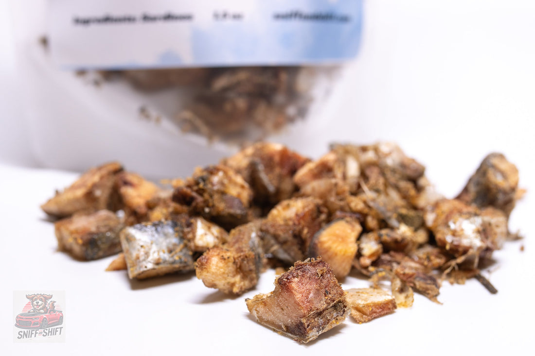 Freeze-dried fish that can ease a cat's transition toward a raw-style diet