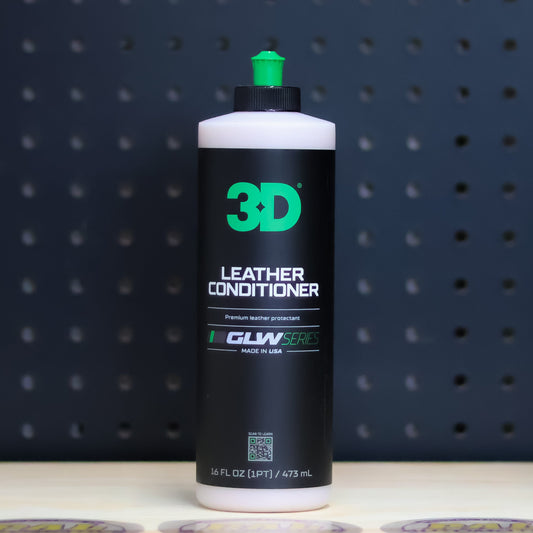3D GLW Leather Conditioner 16 oz black bottle with green flip cap
