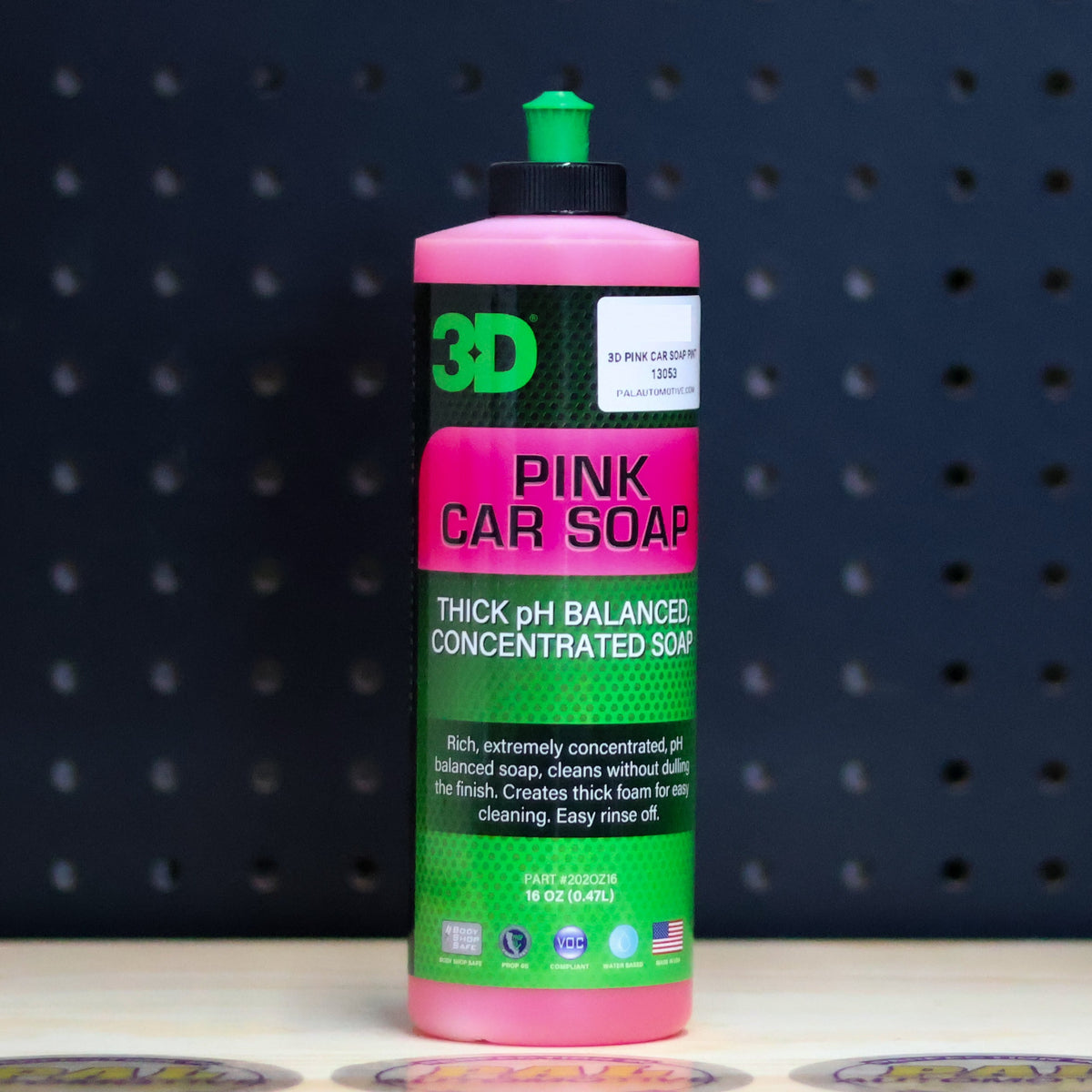 3D Pink Car Soap 16 oz bottle, bright pink label reading thick pH balanced concentrated soap with a green cap