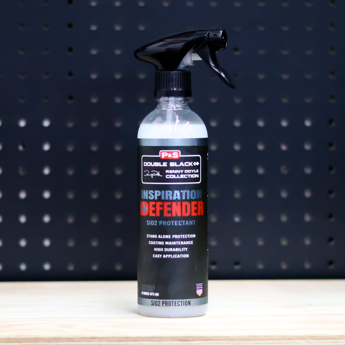 P&S Defender SiO2 Protectant pint clear spray bottle with a black trigger and a Double Black Inspiration Defender label