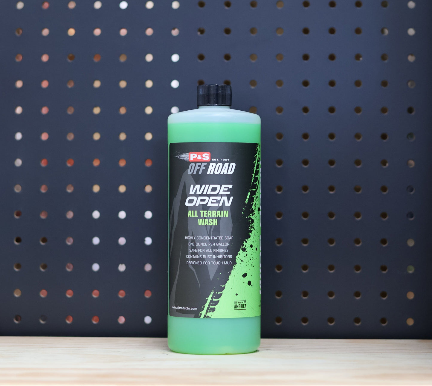 P&S Wide Open All Terrain Wash quart bottle, green liquid, black and green Off Road label