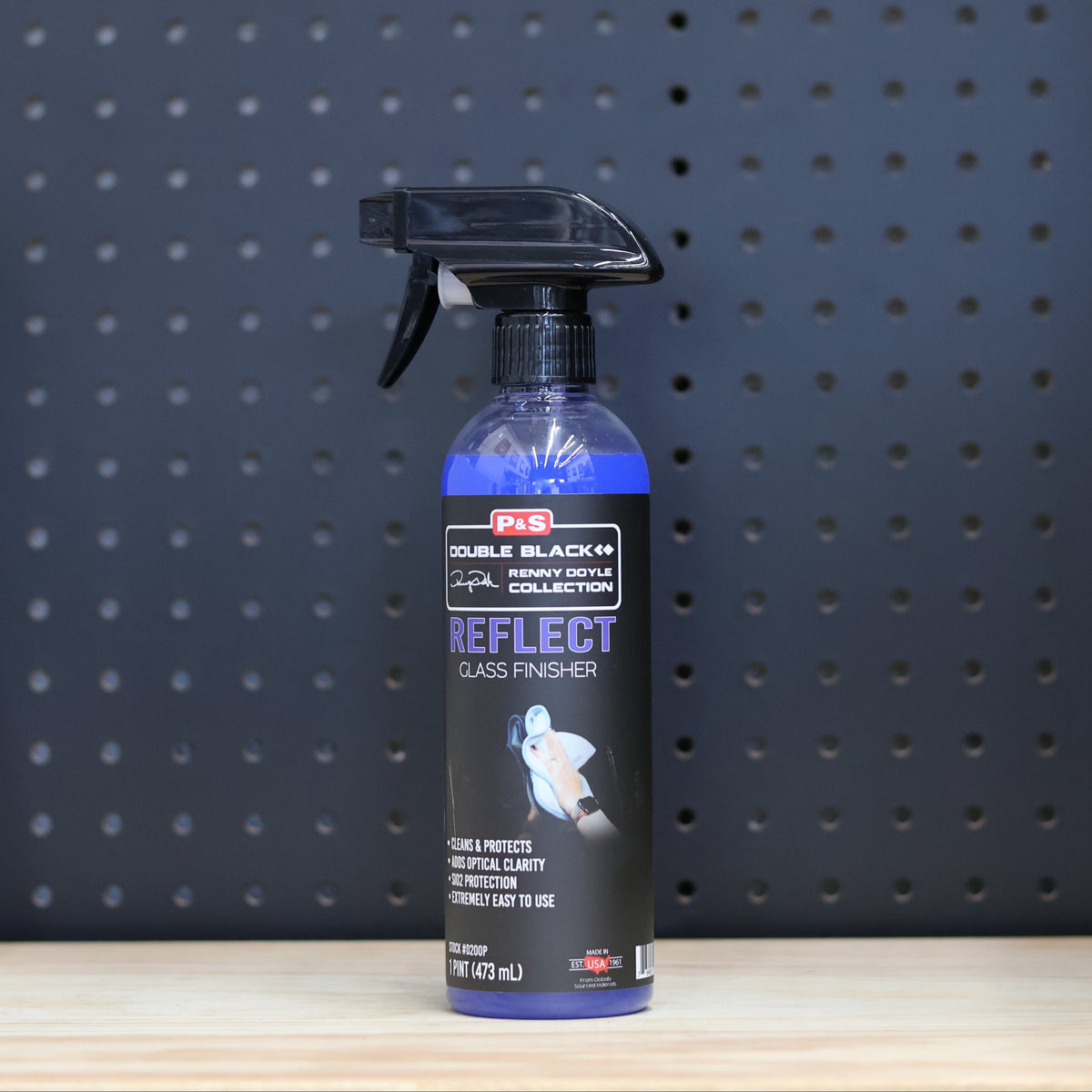 P&S Reflect Glass Finisher in a pint spray bottle of blue liquid with a black trigger sprayer