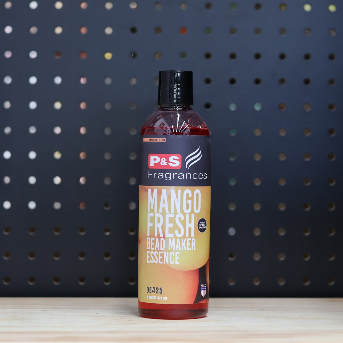 P&S Mango Fresh Bead Maker Essence pint bottle of amber liquid with an orange P&S Fragrances label