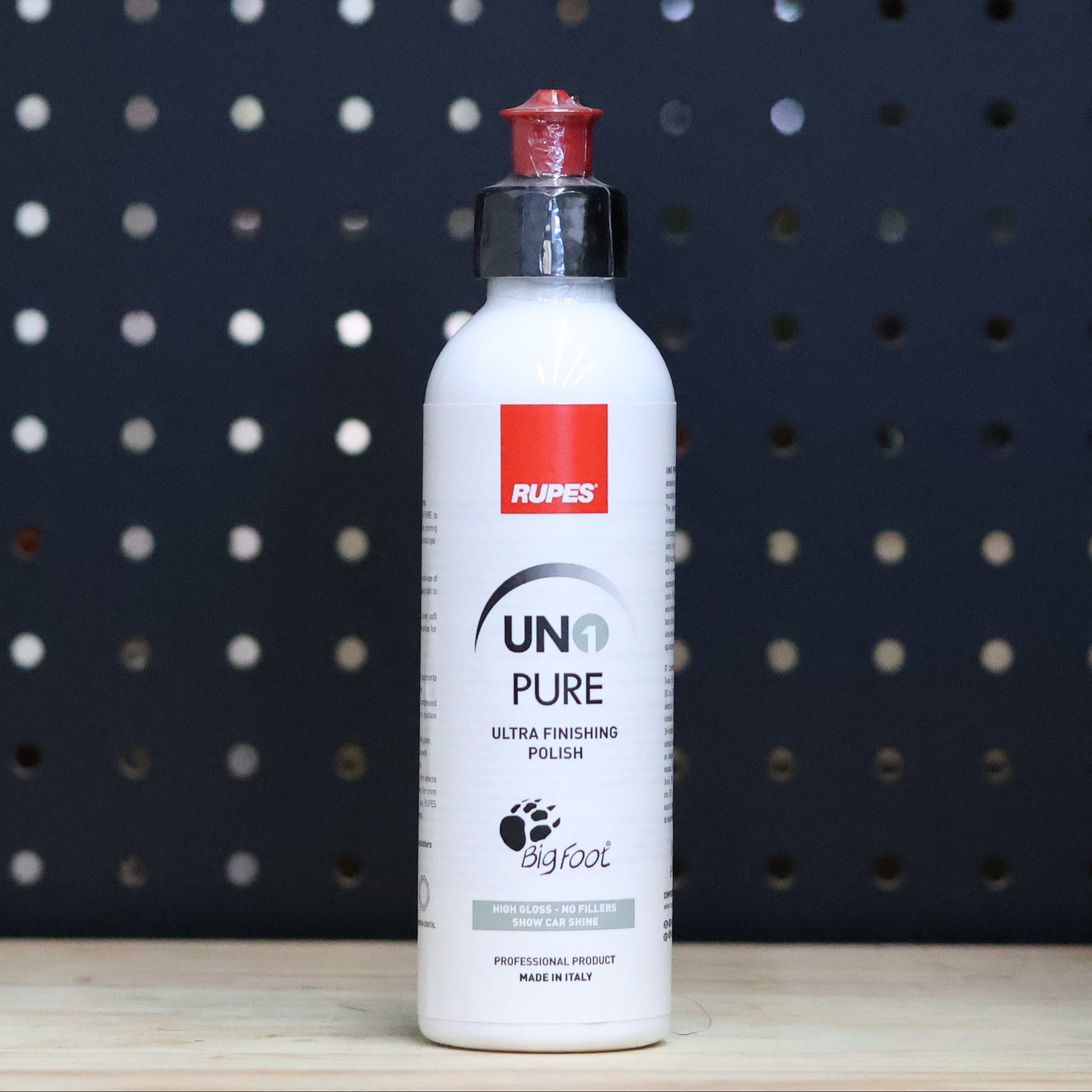 RUPES UNO Pure ultra finishing polish 250 ml white bottle with a red cap and the BigFoot logo