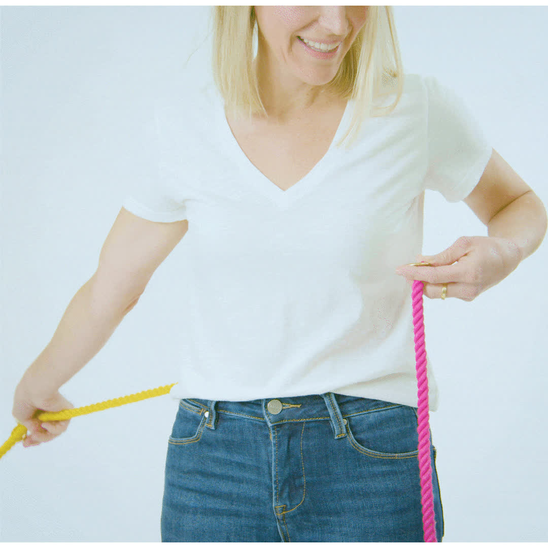Alexandria Hands-Free Rope Dog Leash: hook the leash crossbody