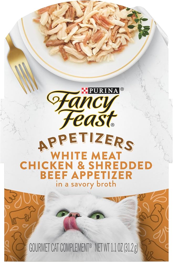 Fancy Feast chicken and beef broth wet cat food, 1.1 ounce tray